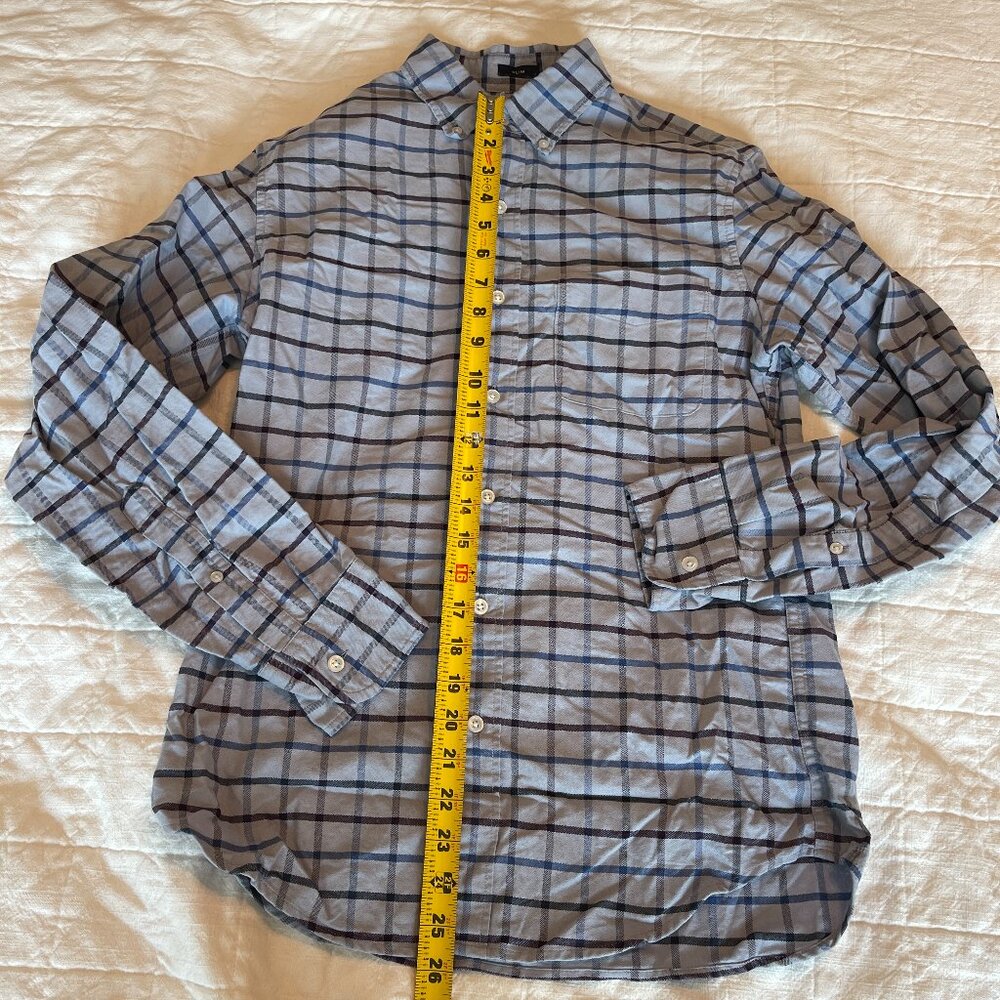 J Crew Slim Fit Long Sleeve Button Up Shirt